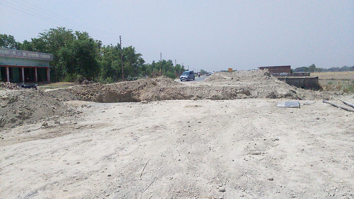 accident on highway, two dead 