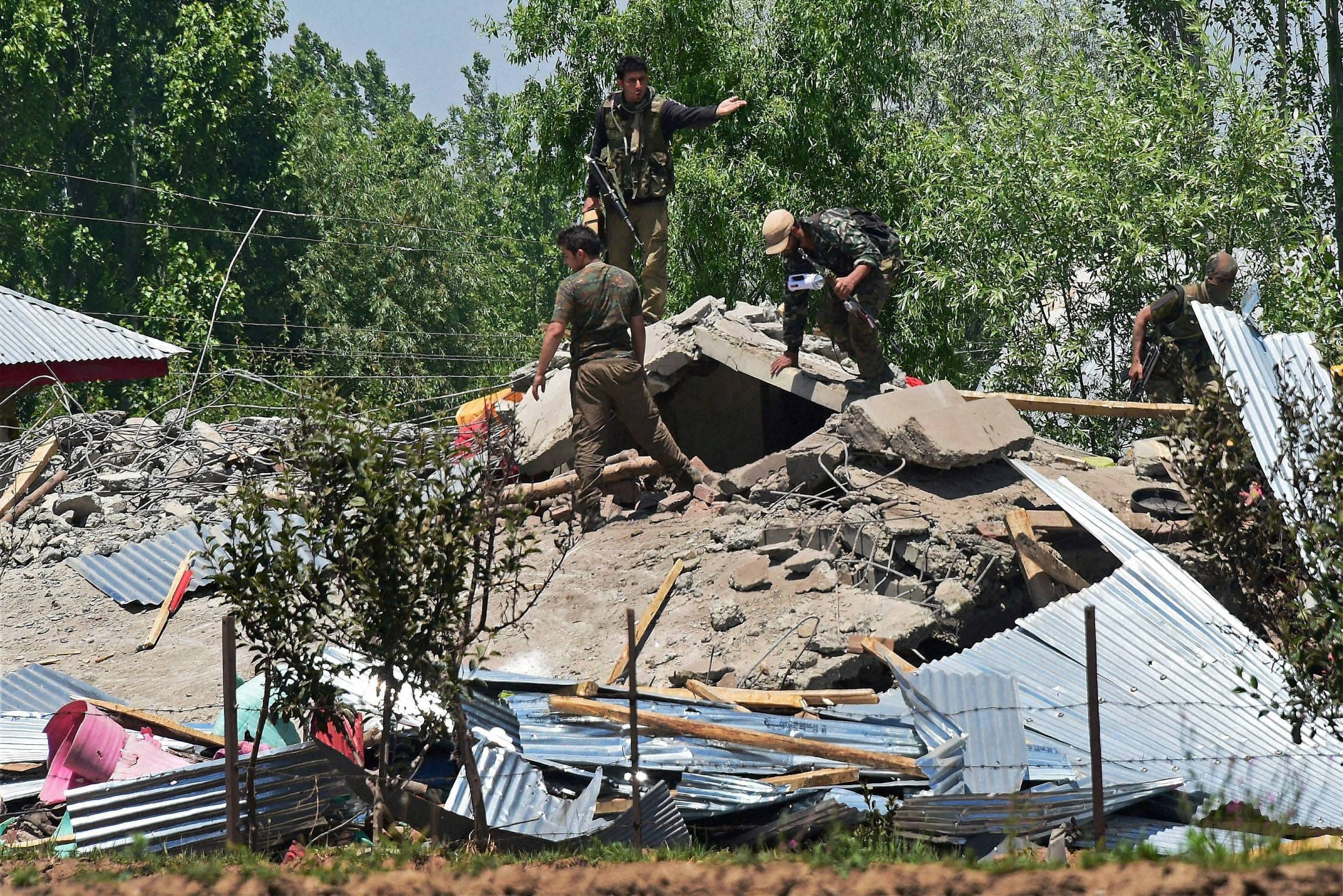 two terrorist killed in baramulla