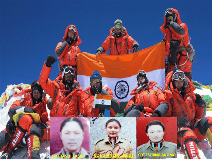 Three students climbed on Everest