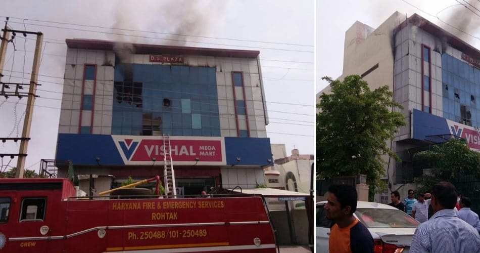 horrible fire in vishal mega mart rohtak