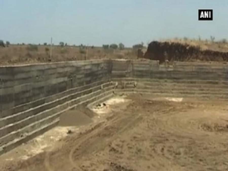 महाराष्ट्र किसान का सराहनीय कदम, बांध बनाने के लिए बेच दी जमीन