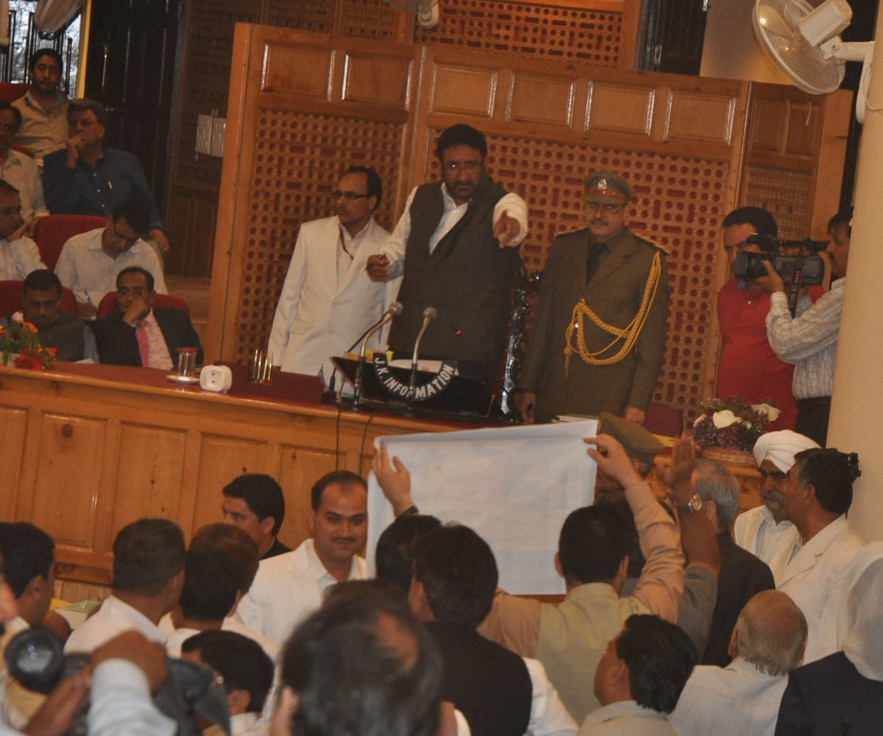 Debate on the agenda of the Alliance in assembly