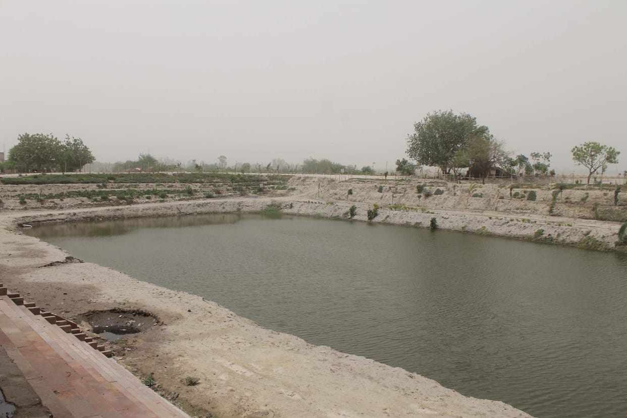  a lad sinked in yamuna kund