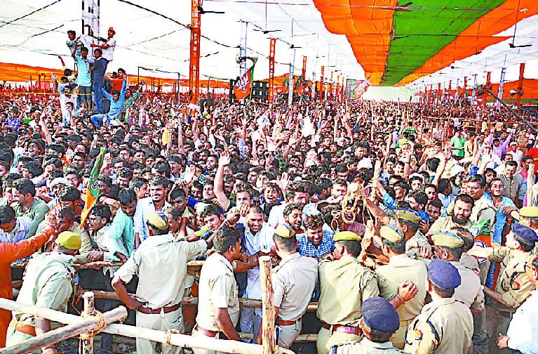 Development of Hindutva face masks