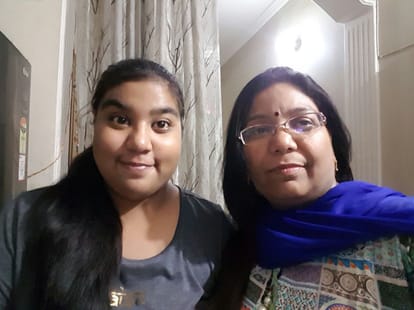 neha mishra scored first rank in nift entrance exam