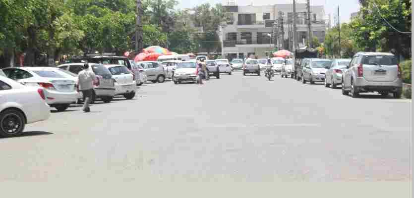 parking problem, panchkula parking problem, traffic jaam, panchkula traffic jaam, panchkula