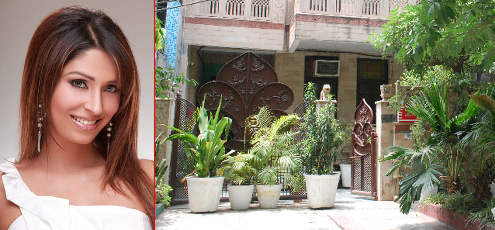 model pooja was stayed in a guest house in noida