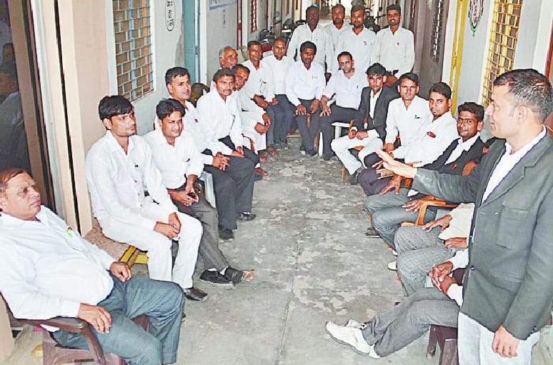 Advocate preparing for elections