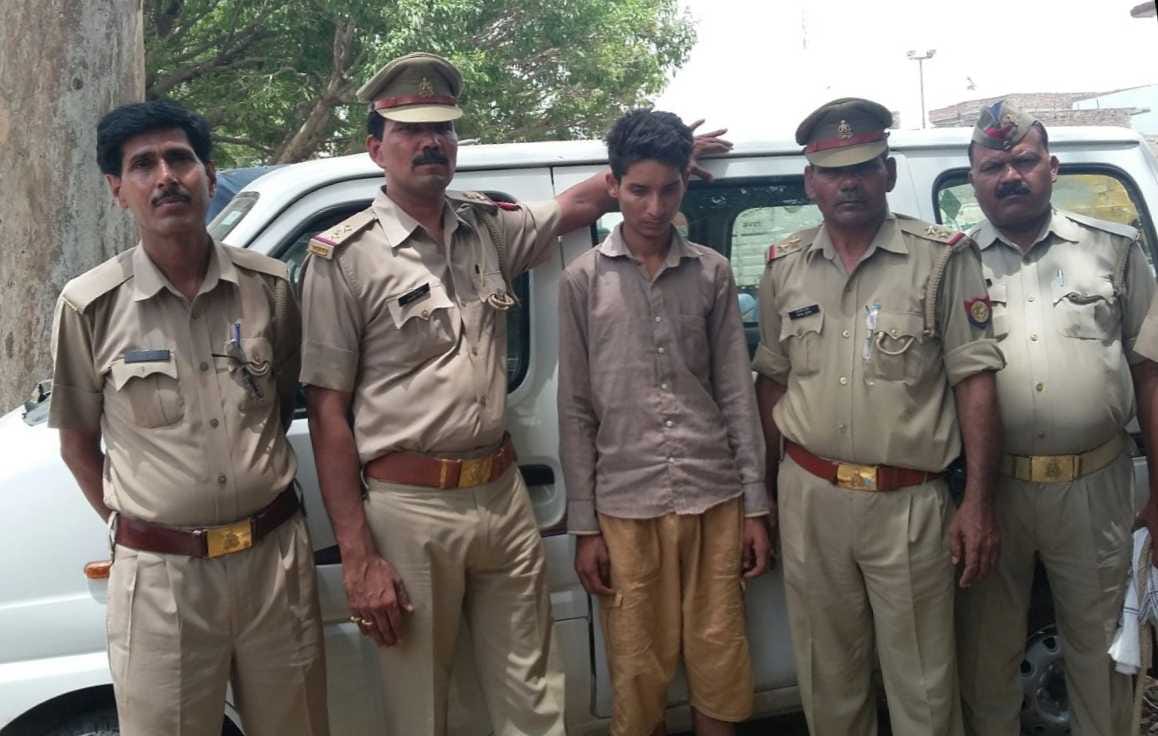 Eco car looted recovered , one arrested