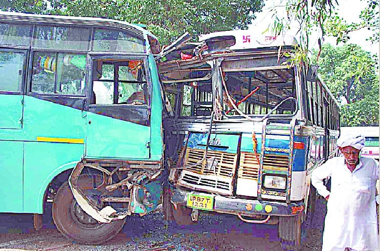 Buses collide