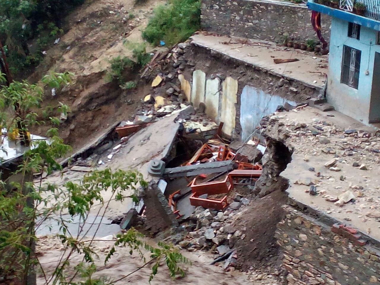 cm harish rawat visit ghansali area five days after cloud burst.