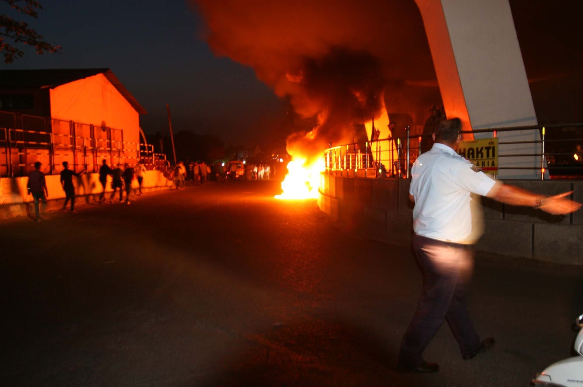 car burned in jammu