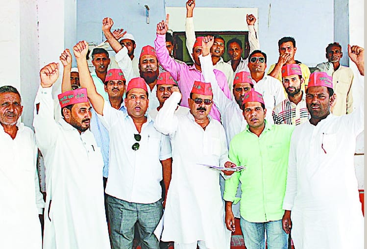 Collectorate against smugglers ration ruckus