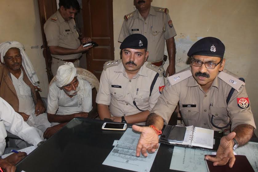 people have been caught in jawahar bagh