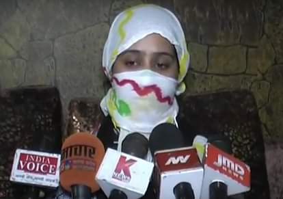 Husband kept wife on staked in bets for the ipl at kanpur