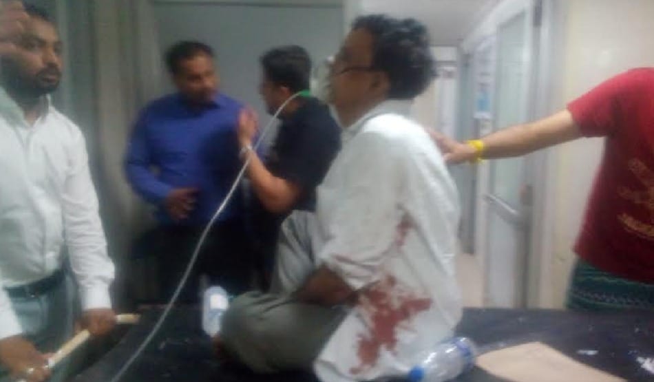 collision between 2 vehicle, 9 seriously injured