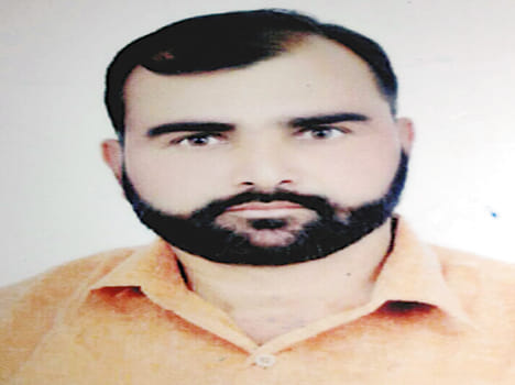 gram pradhan shot dead in revenge