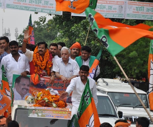 BJP road show for mahendra singh in Lucknow.