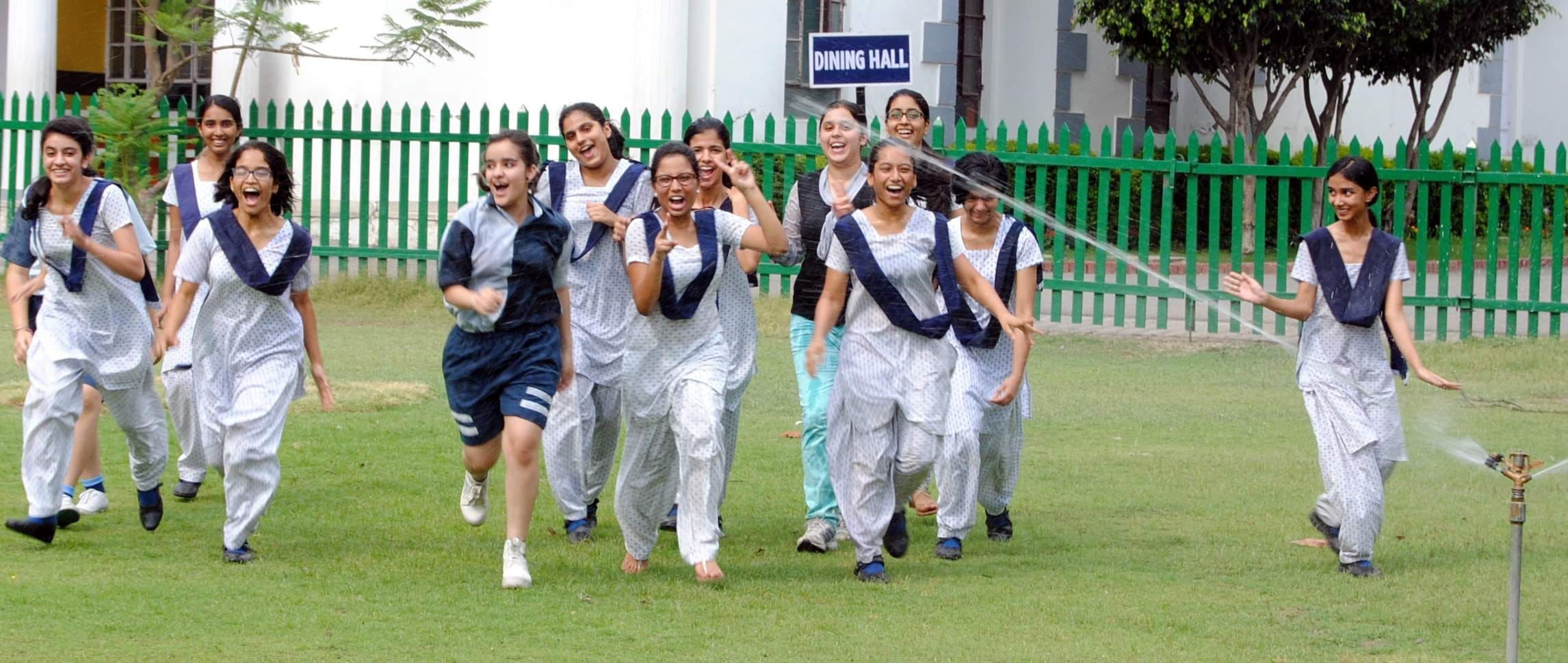 cbse 10 pass out girls celebrate success