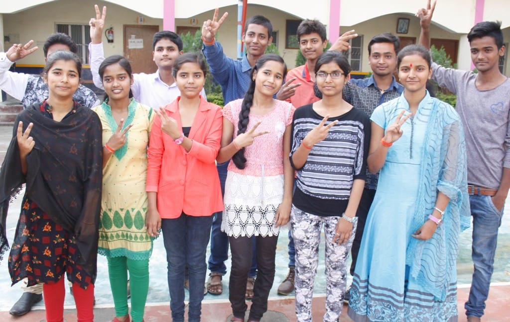 girls student up again in cbse 10th 
