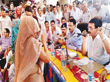 Rations and drinking water shortage faced by the DM