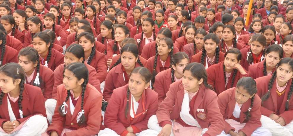 himachal govt yet not taken decision on girl students scholarship