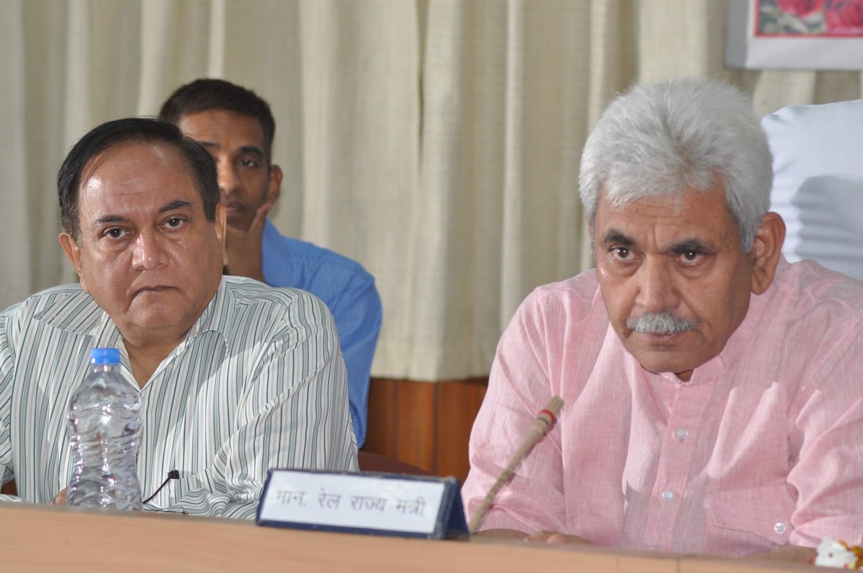 Manoj sinha says, stair on charphatak overbridge will build soon