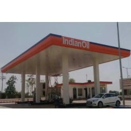 25 thousand rupee robbed froam filling station shoot fire