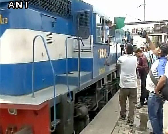 Railways conducts censor trial of Spanish Talgo coaches