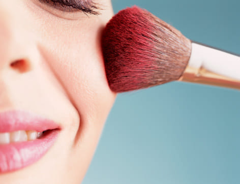 makeup tips for glass wearers