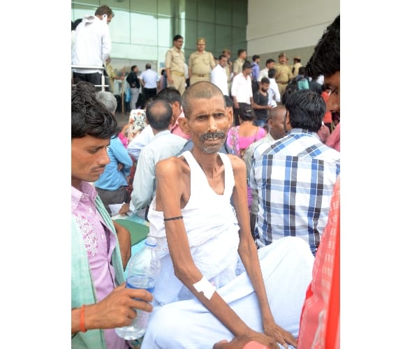 medical students protest against re counselling in kgmu