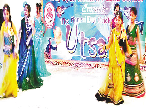 'Festival -2016 "fastened upon the children's productions