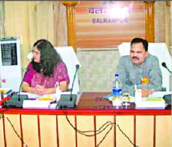 MPs promise to develop the district