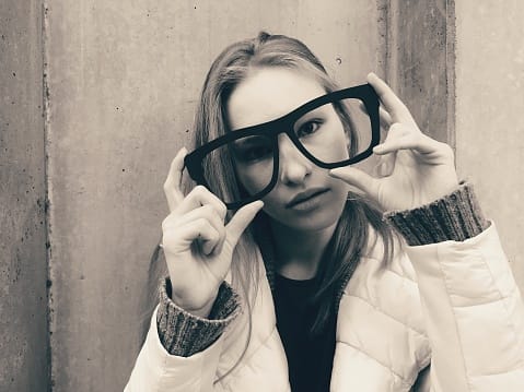 makeup tips for glass wearers