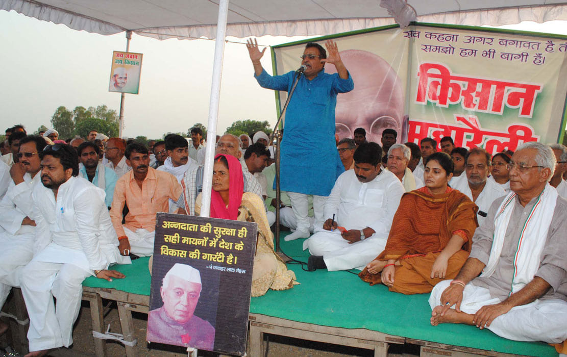 Varanasi: Farmers Declare, if not compensation cultivate Ring Road