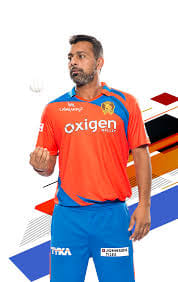 performances of up players in ipl match-9