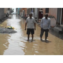 25 mm rainfall, distroy road, over flow gutter