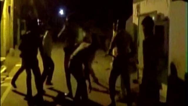 attack by liquor mafia on media persons and mp police in satna, madhya pradesh