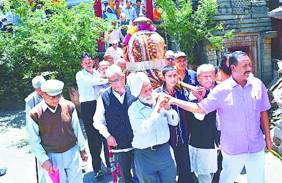 Jagdishila Doli travel sites, Nachani, hailed Munsyari