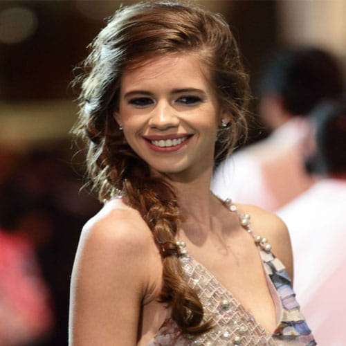 kalki dating with two men and a girl