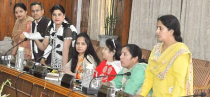 MC shimla will launch mobile app to stop overcharging in parking.