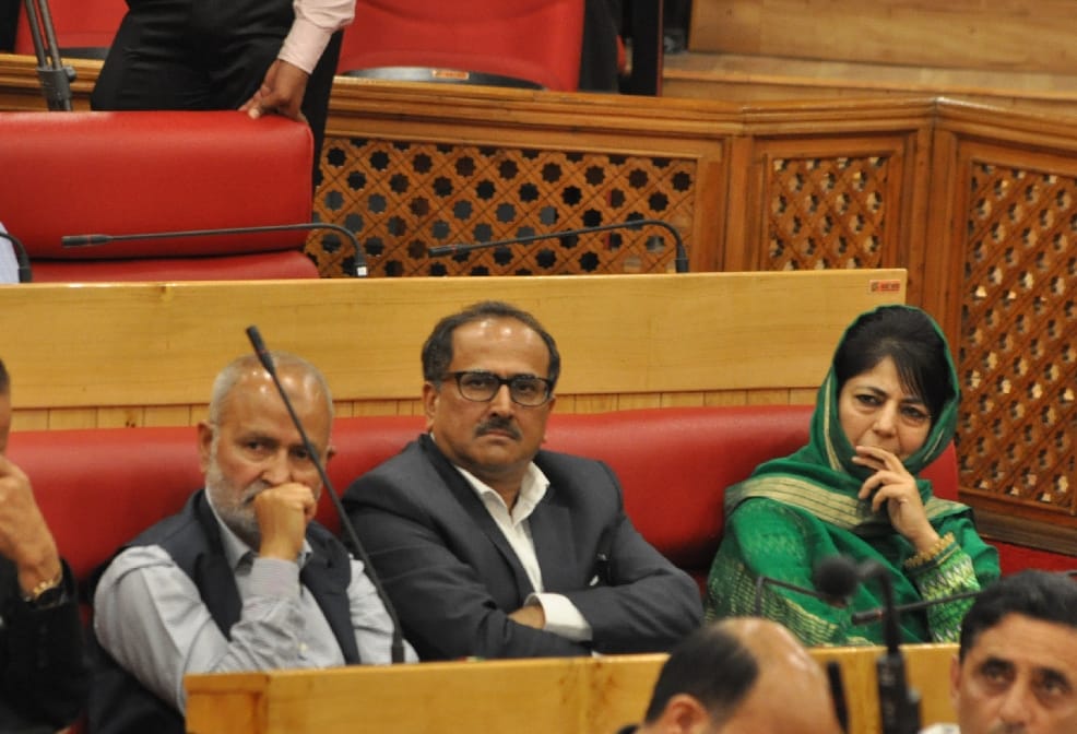 government transferred 16 officers in jammu and kashmir