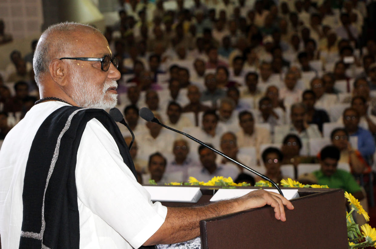morari bapu ram katha in varanasi