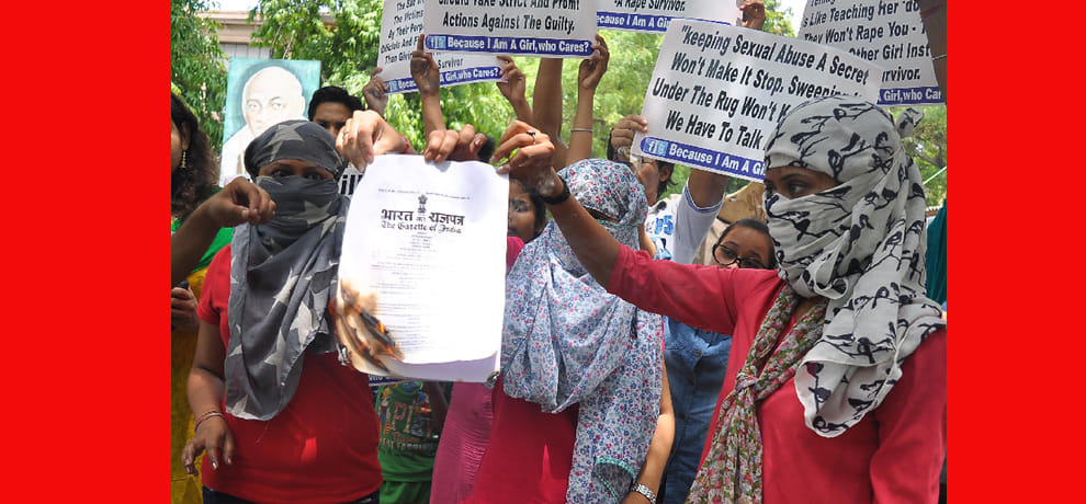 Rape victims by burning copies of the bill seeking to amend the Anti-rape euthanasia