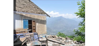 Khalyani govt primary school without building for 3 years 