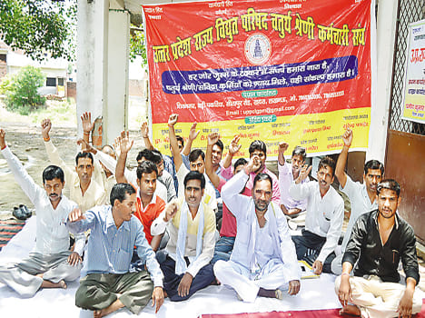 Honorarium payment raging on electricity staff