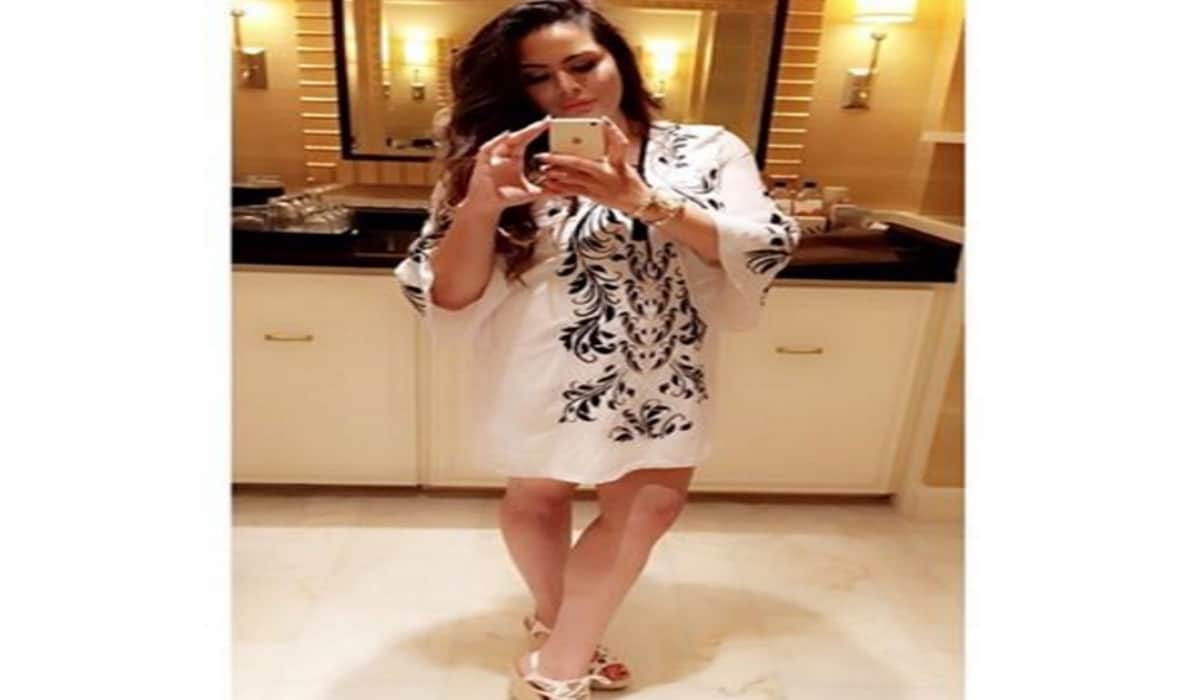 sanjay dutt ex wife rhea pillai reaction when trishala share a picture 