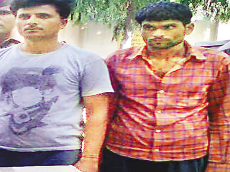 2 arrested with 66 peti alcohal