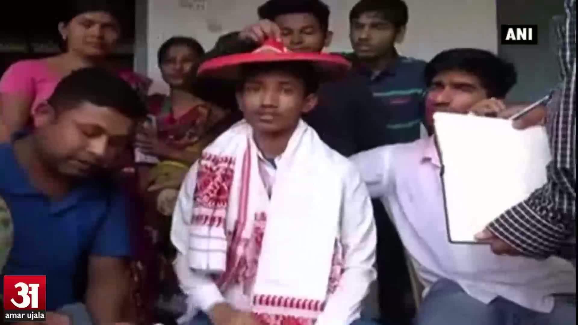  सरफराज ने किया 10वीं में टॉप