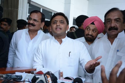  cm akhilesh speaks on alcohol ban in up
